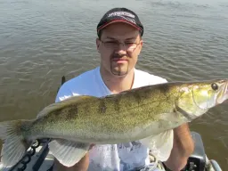zander-elbe fangfoto-boot